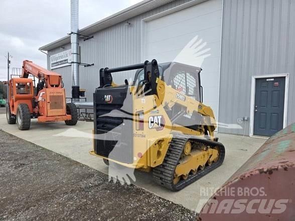 CAT 259D3 Krautuvai su šoniniu pasukimu
