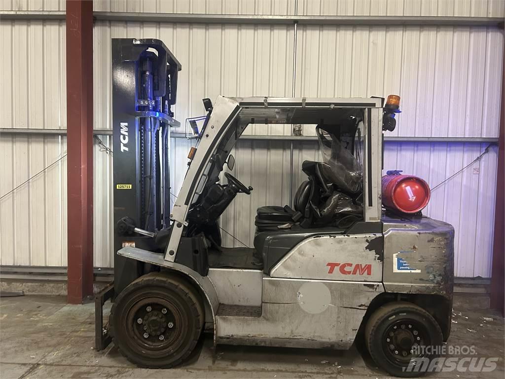 TCM J1F4A40LQ LPG (dujiniai) krautuvai