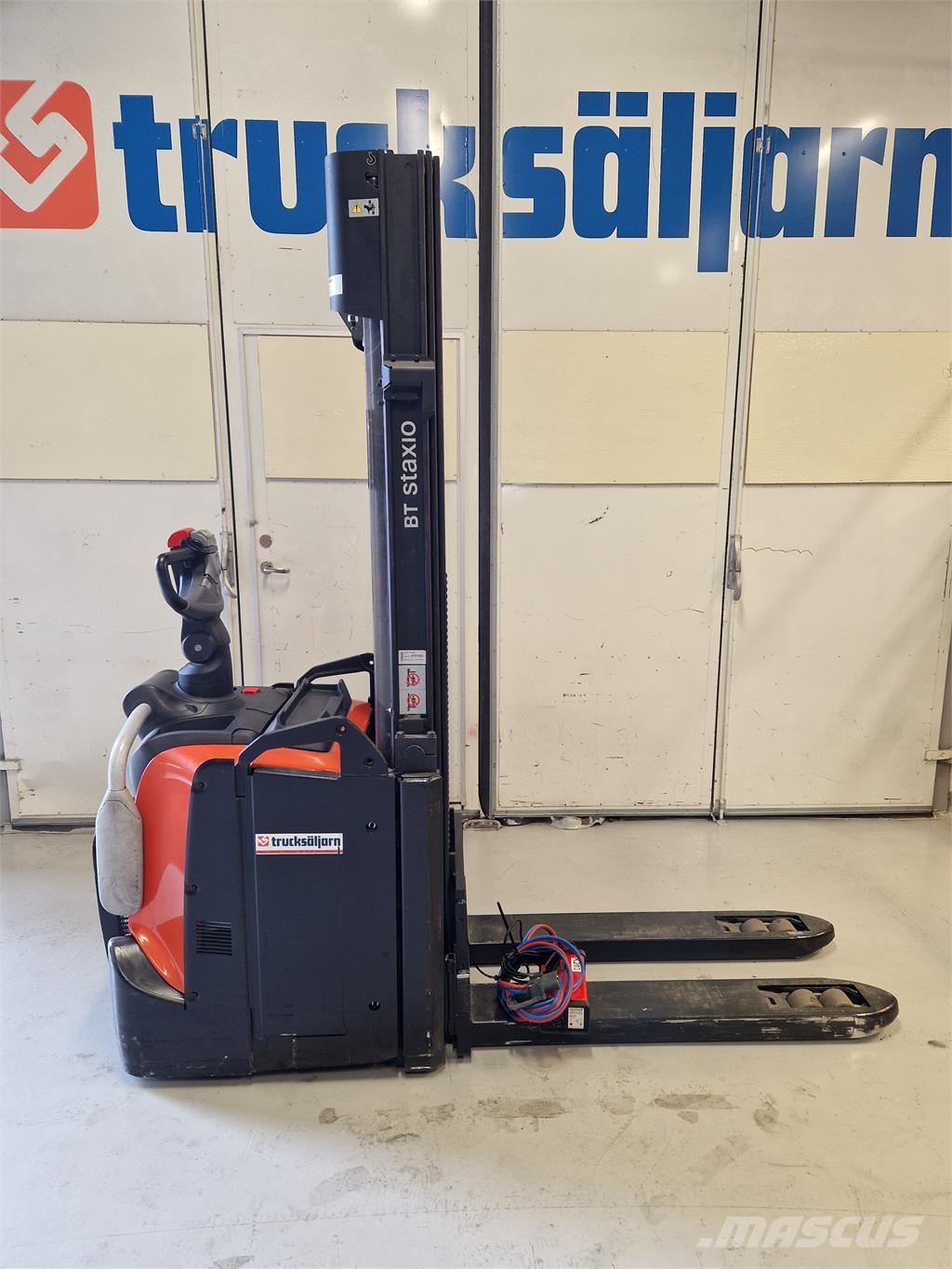 Toyota SPE120L Savaeigiai rietuvai