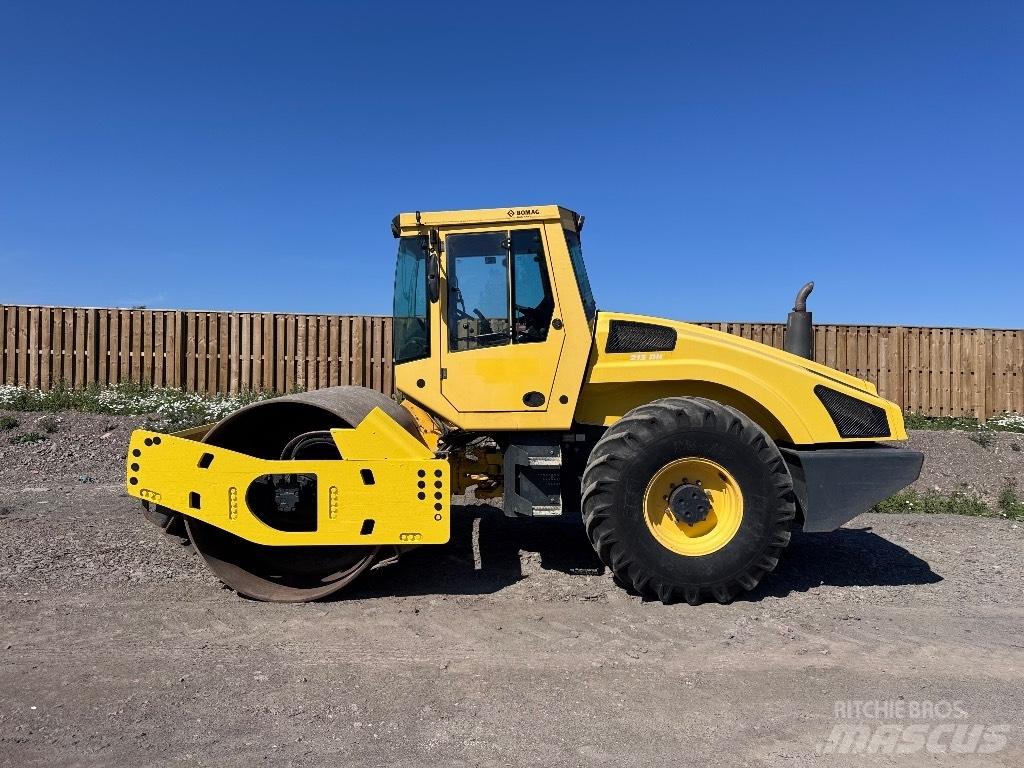 Bomag BW 213 D H-4 Vieno būgno volai