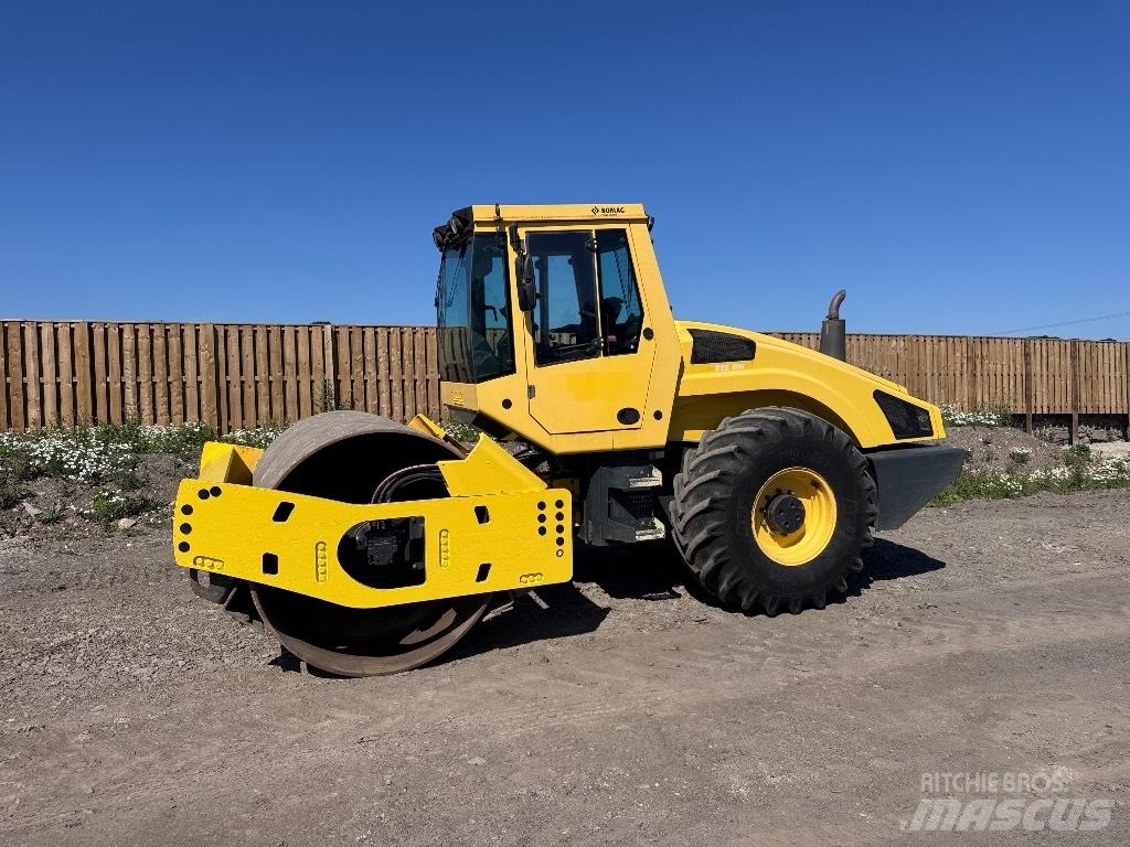 Bomag BW 213 D H-4 Vieno būgno volai