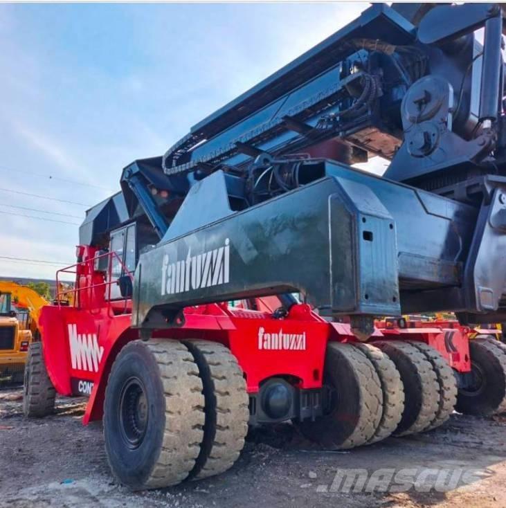 Fantuzzi CS 45 KM Konteinerių krautuvai