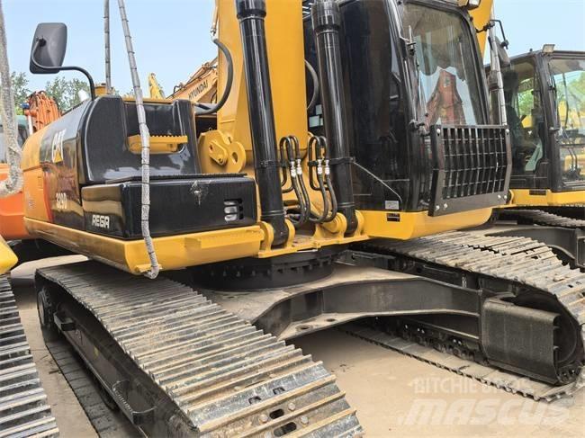 CAT 329 D L Vikšriniai ekskavatoriai