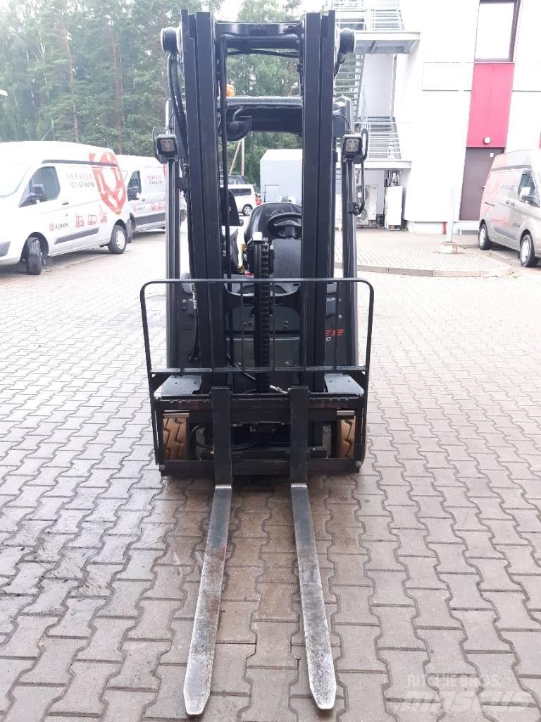 Linde E 12 Elektriniai šakiniai krautuvai