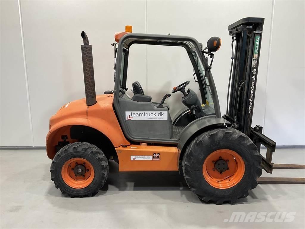 Ausa C250HX4 Visureigiai krautuvai