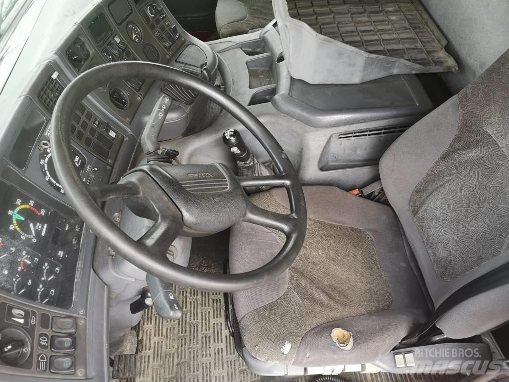Scania 94 D 220 Automobiliniai kranai