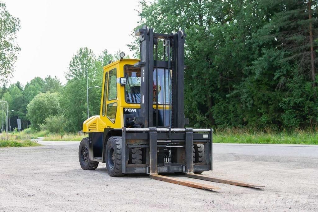 TCM FD 60 Dyzeliniai krautuvai