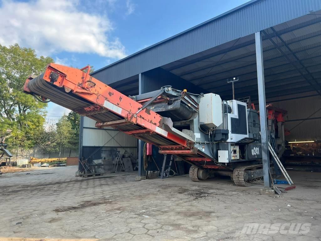 Sandvik QJ 241 Mobilūs smulkintuvai