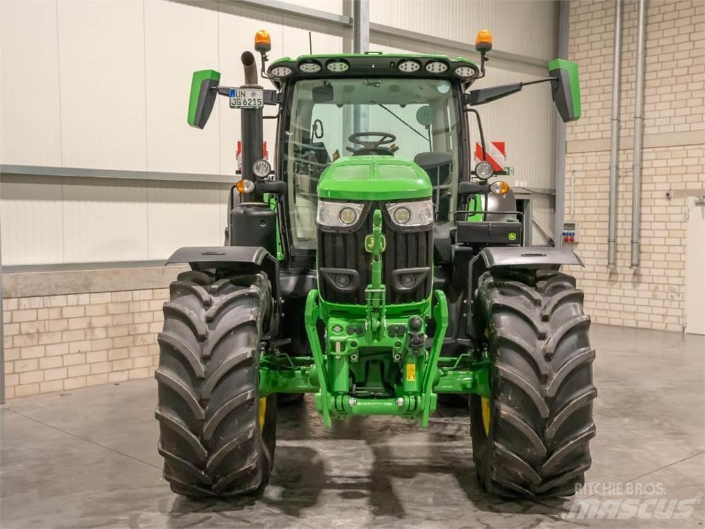 John Deere 6R215 Traktoriai