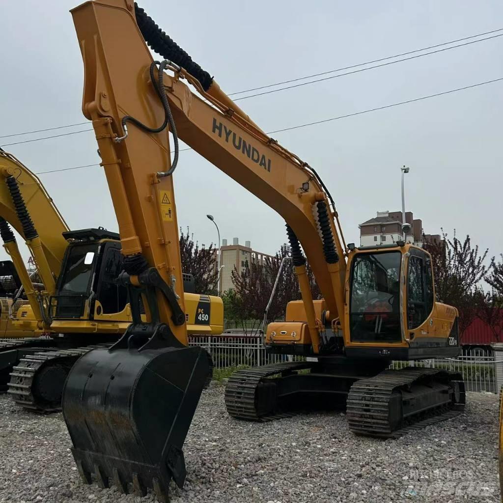 Hyundai 220-9s Vikšriniai ekskavatoriai