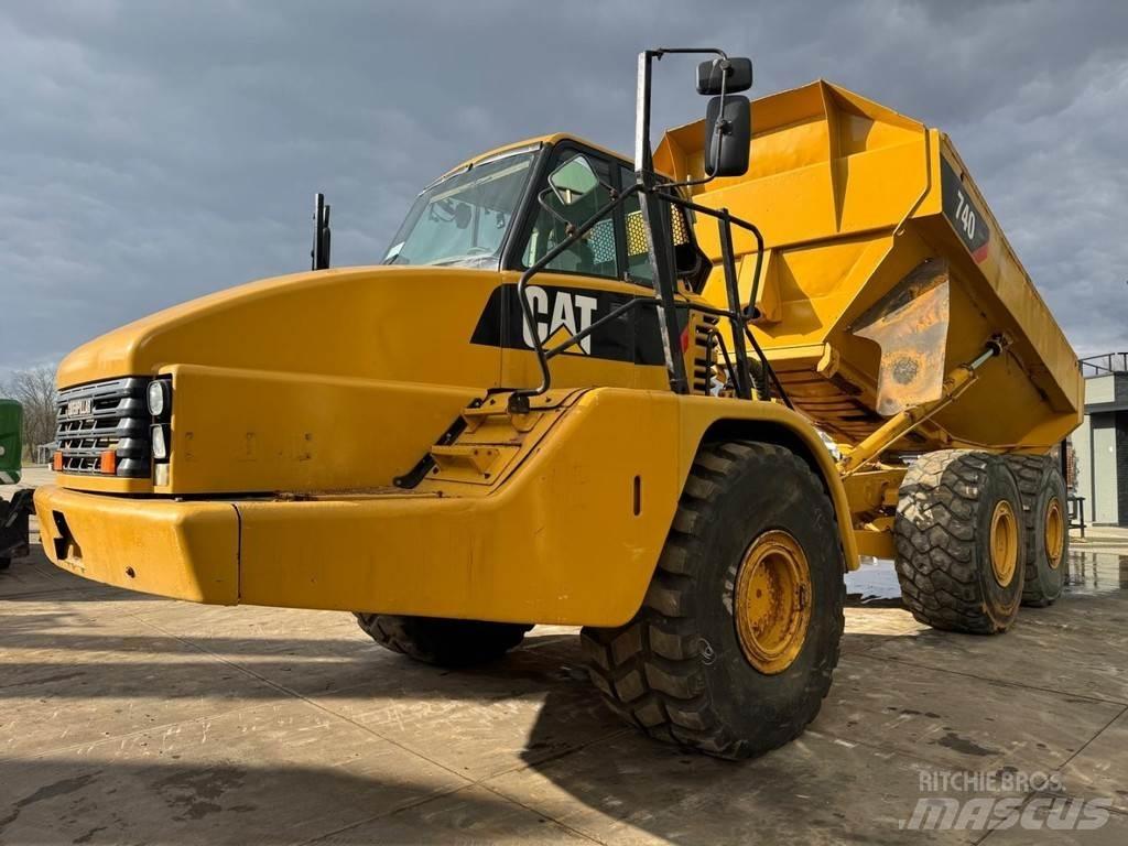 CAT 740 Statybiniai savivarčiai sunkvežimiai