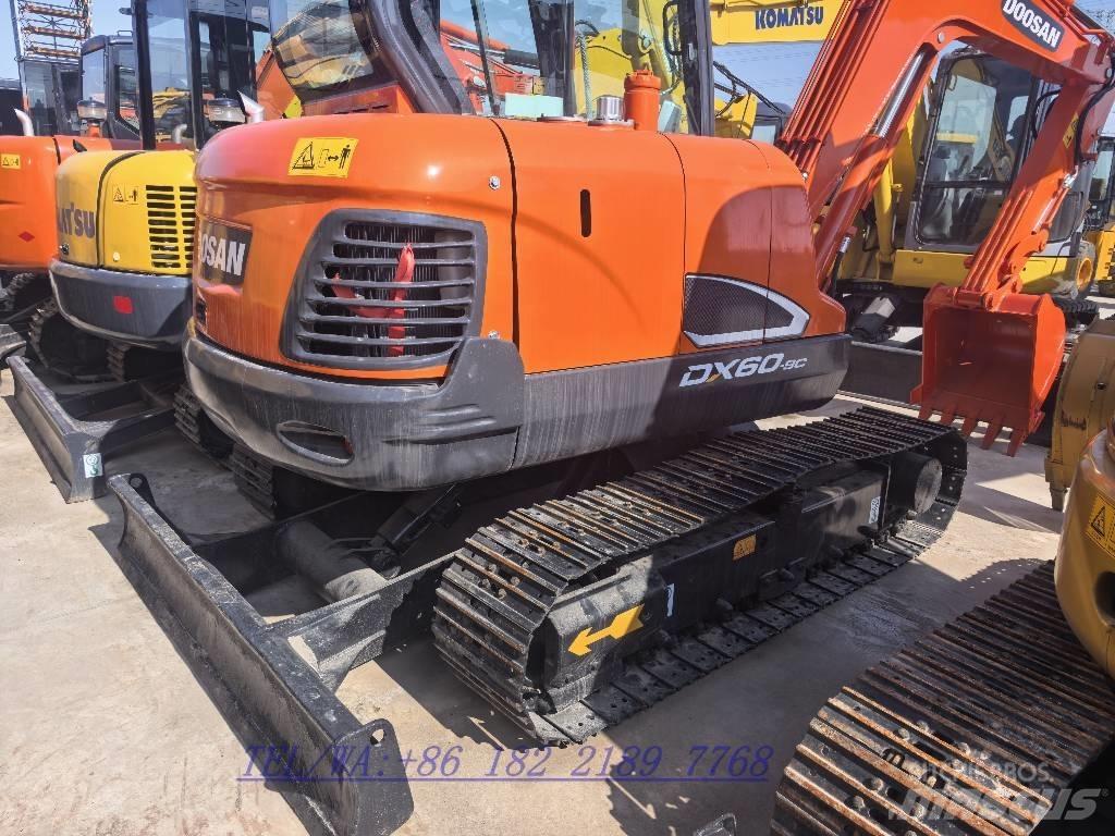Doosan DX60 Vikšriniai ekskavatoriai