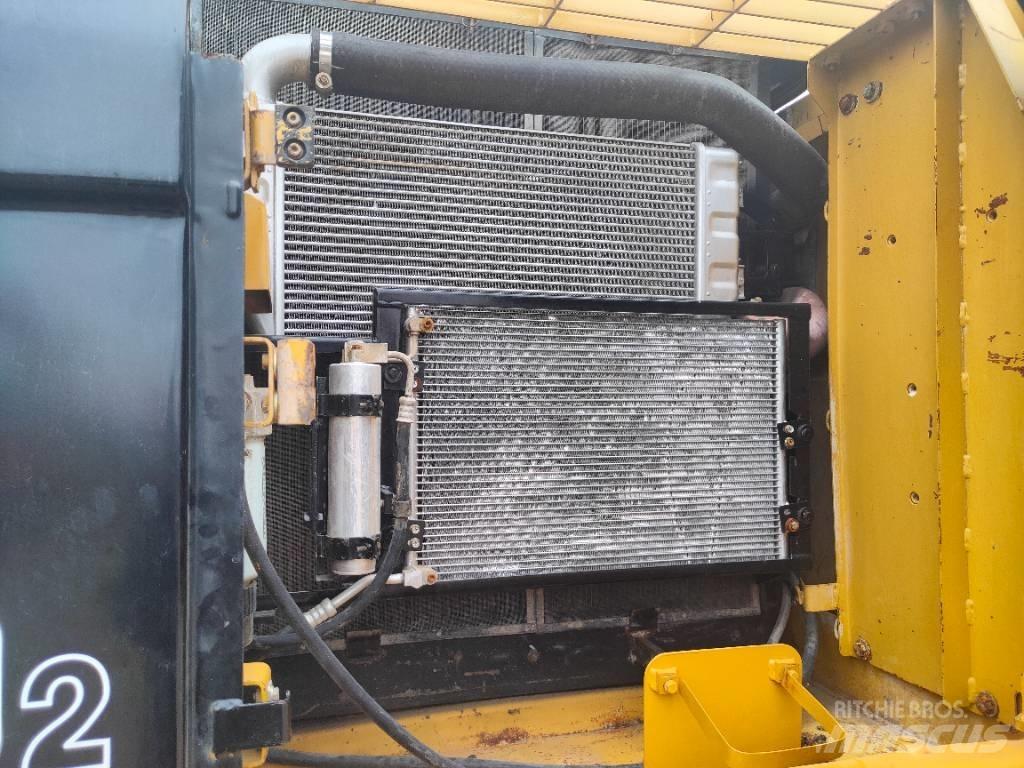 CAT 320 D Vikšriniai ekskavatoriai