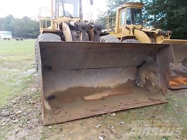 CAT 980C Naudoti ratiniai krautuvai