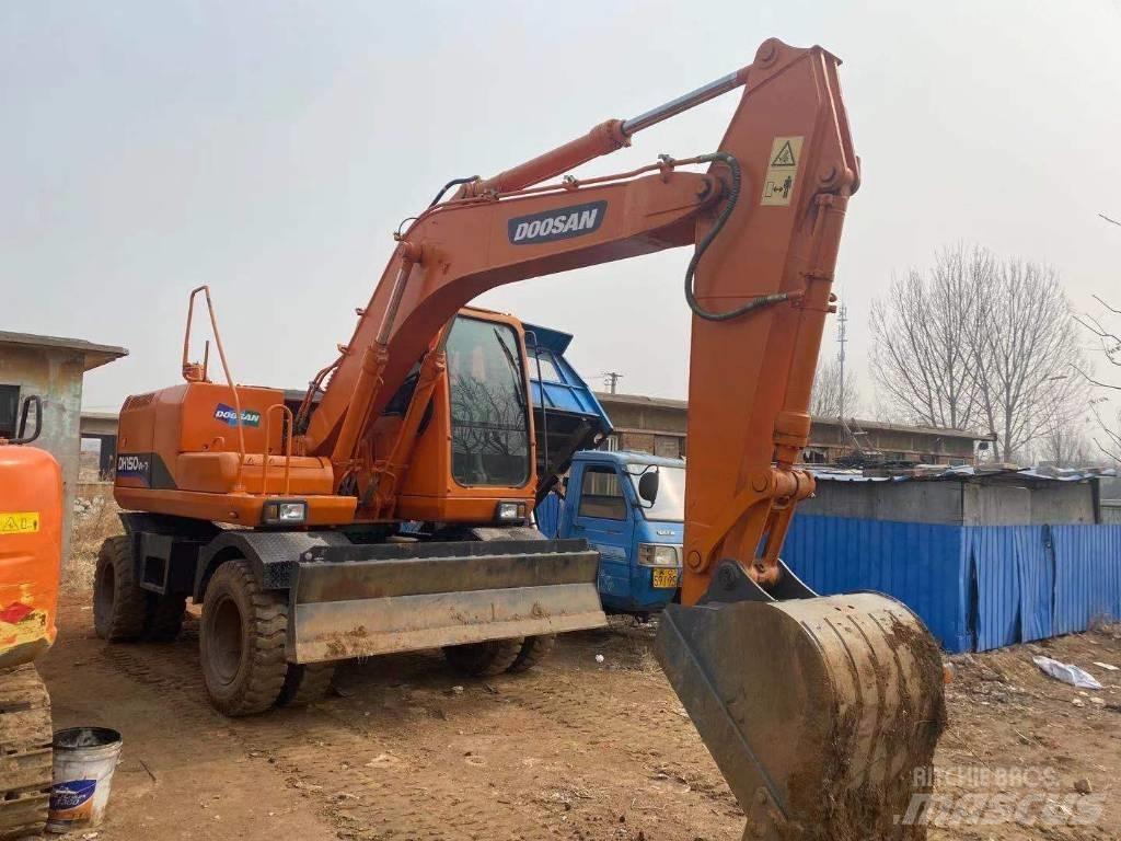 Doosan DH 150W Ratiniai ekskavatoriai