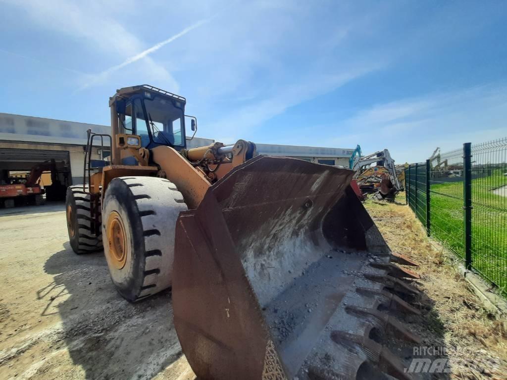 Komatsu WA500 Naudoti ratiniai krautuvai