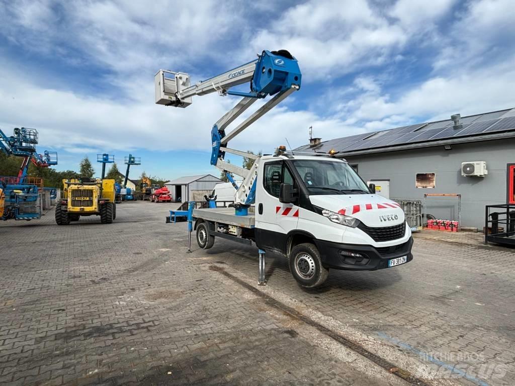 Iveco 35-140 Ant vilkikų montuojamos kėlimo platformos