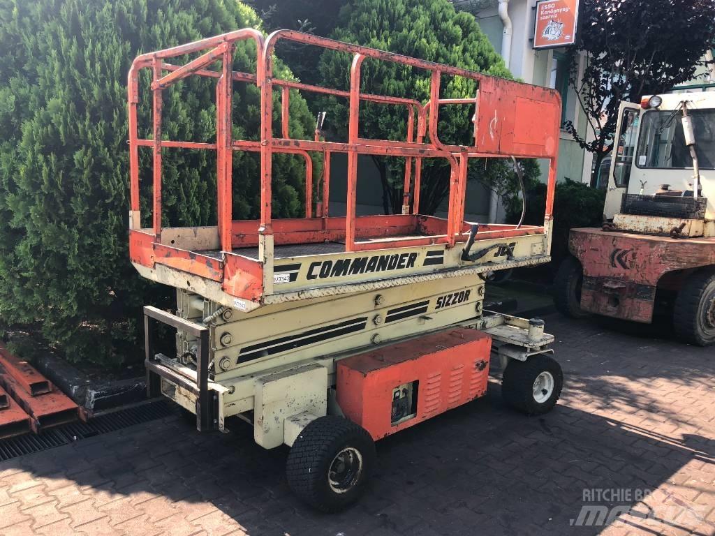 JLG CM2558    V-3343 Vertikalūs stiebiniai keltuvai