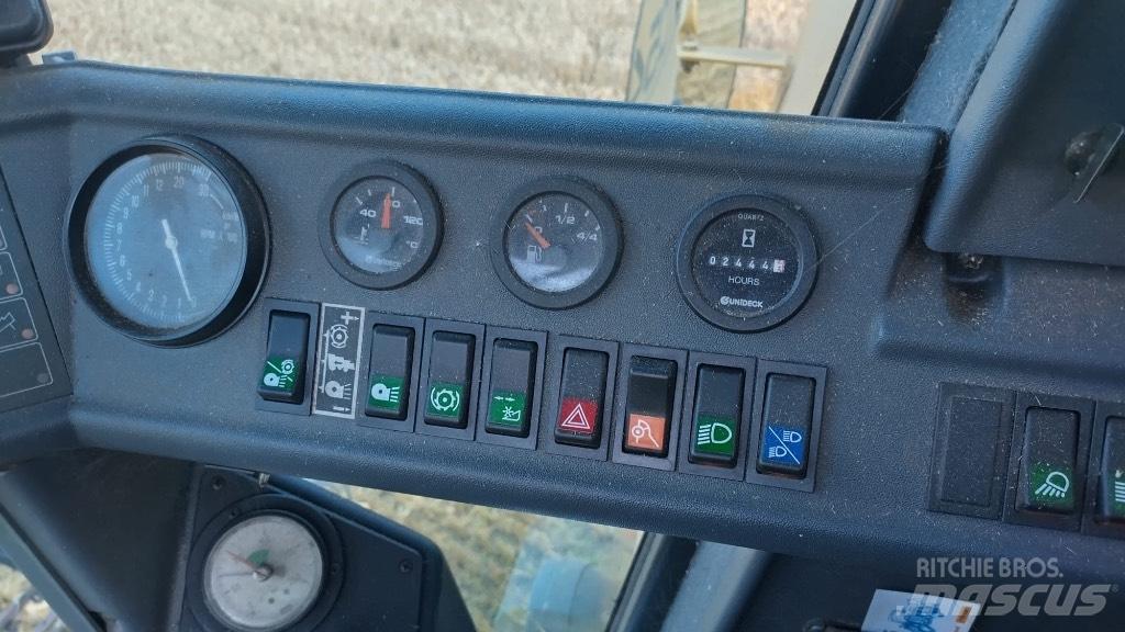 New Holland TC 54 Derliaus nuėmimo kombainai