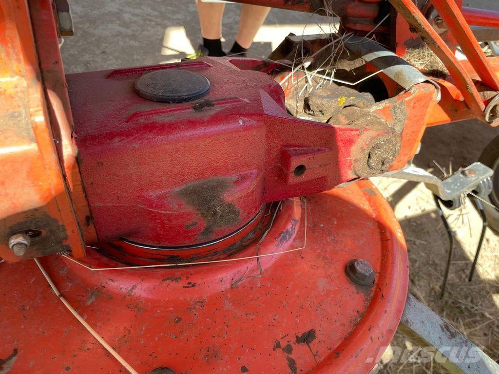 Fella TH 800 Šieno grėbliai ir vartytuvai