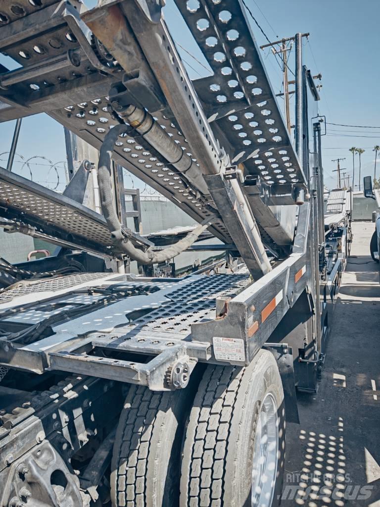 Peterbilt 579 Autovežiai