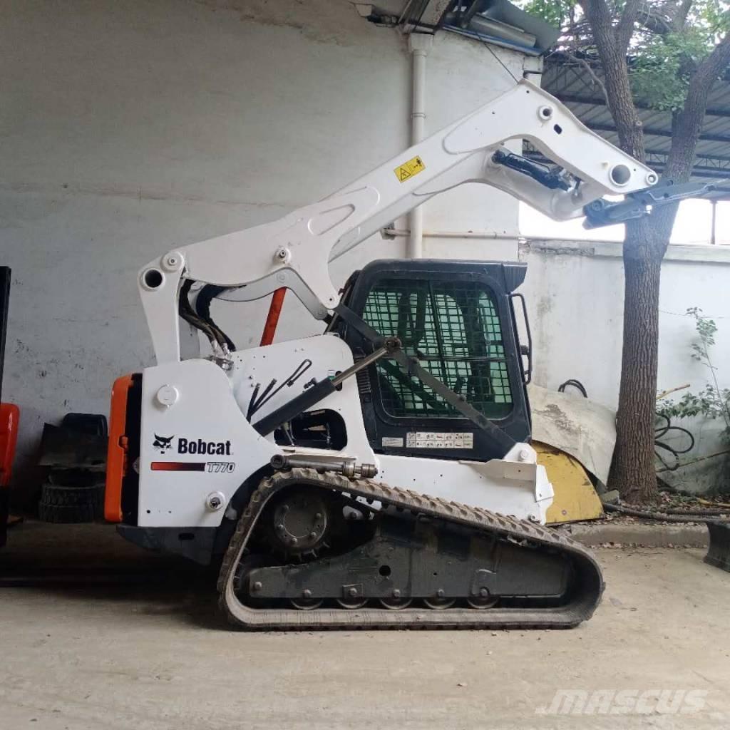 Bobcat T 770 Krautuvai su šoniniu pasukimu