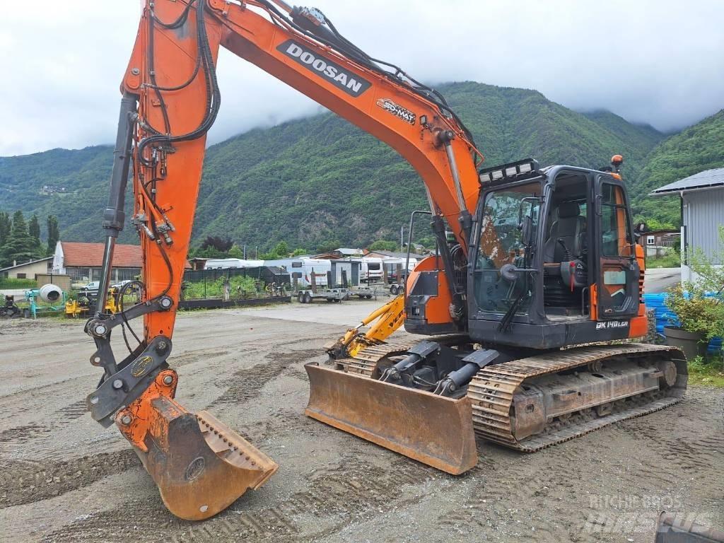 Doosan DX 140 LCR-7 Vikšriniai ekskavatoriai