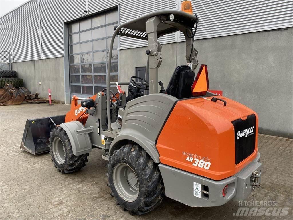 Weycor AR380 Agrar Daugiafunkciniai pakrovėjai