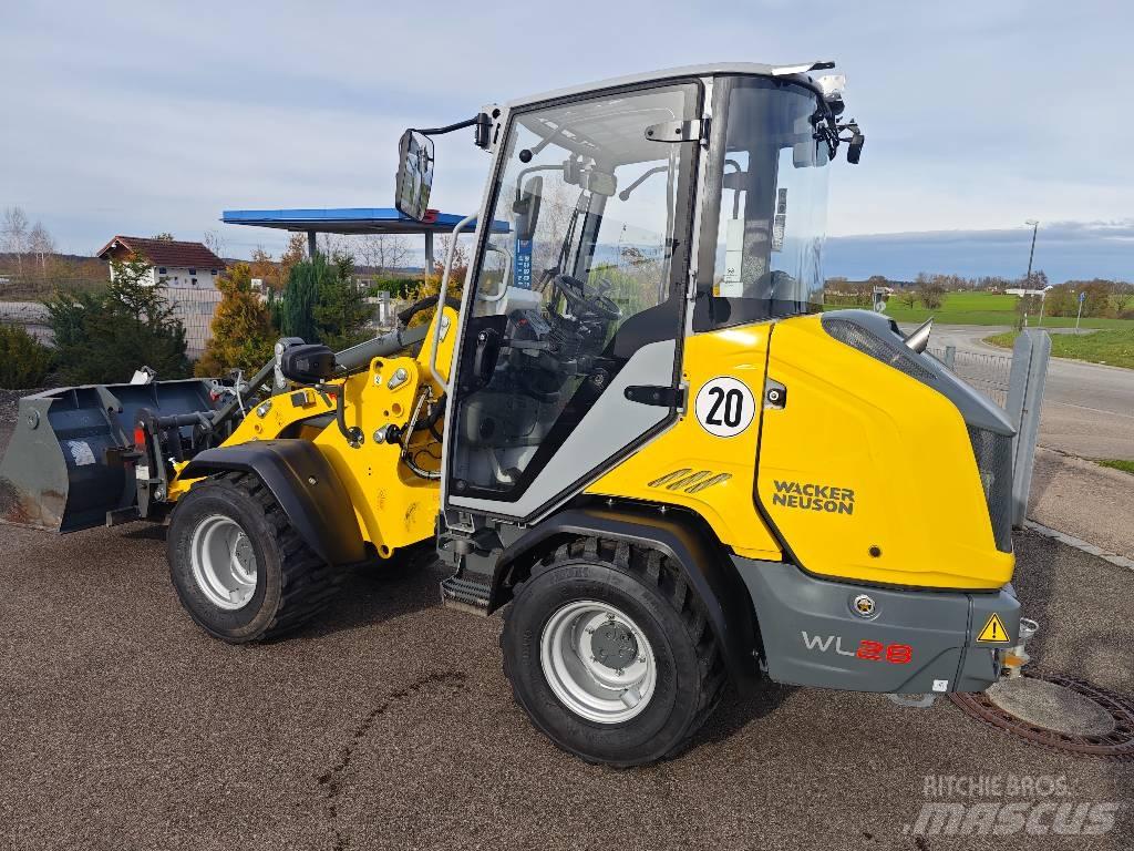 Wacker Neuson WL 28 Naudoti ratiniai krautuvai
