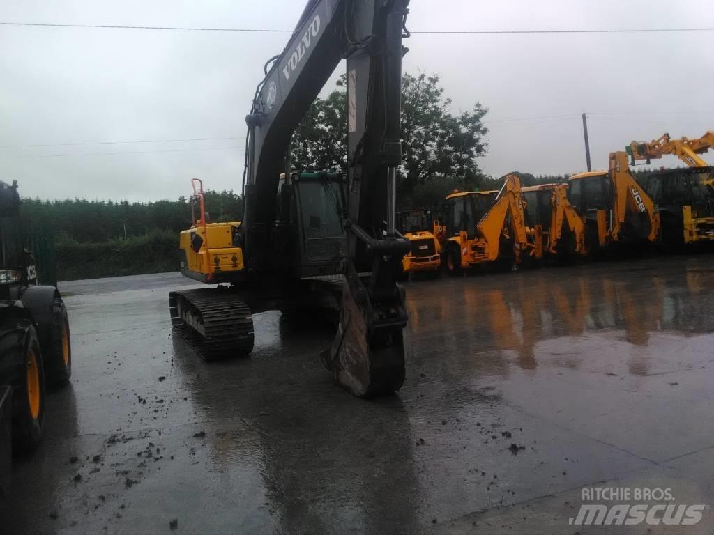 Volvo 210 C Vikšriniai ekskavatoriai