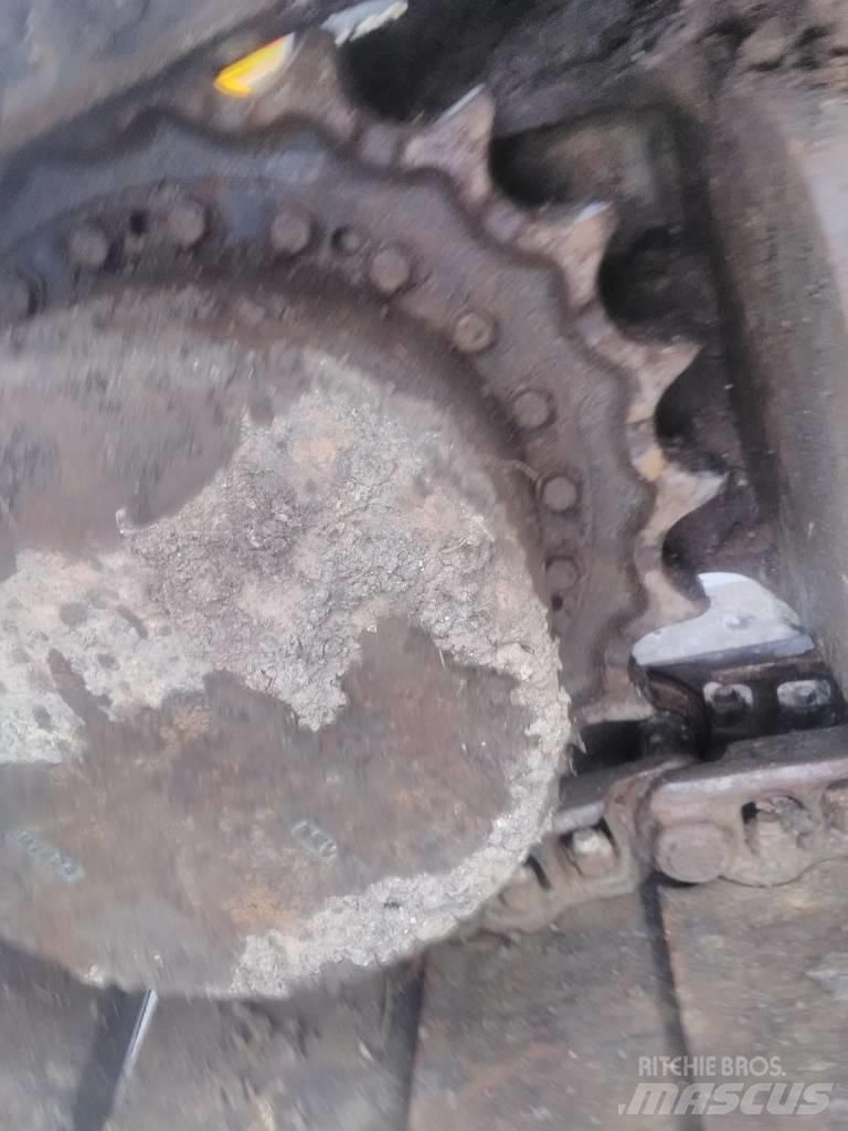 Volvo 210 C Vikšriniai ekskavatoriai