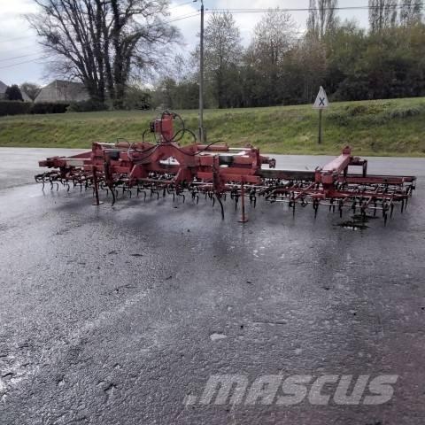 Krone 6M Sunkiosios lauko akėčios