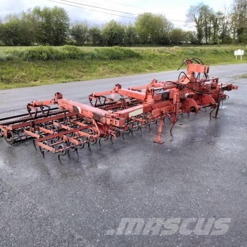 Krone 6M Sunkiosios lauko akėčios