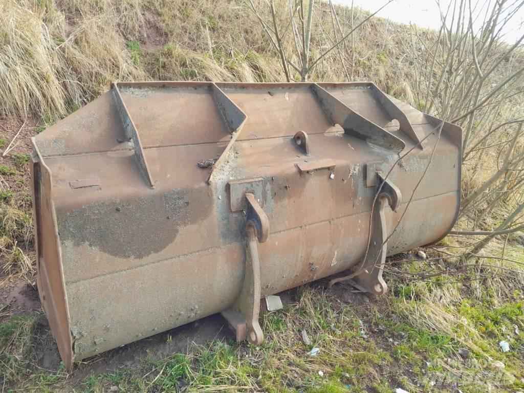 Doosan DL 250 Naudoti ratiniai krautuvai
