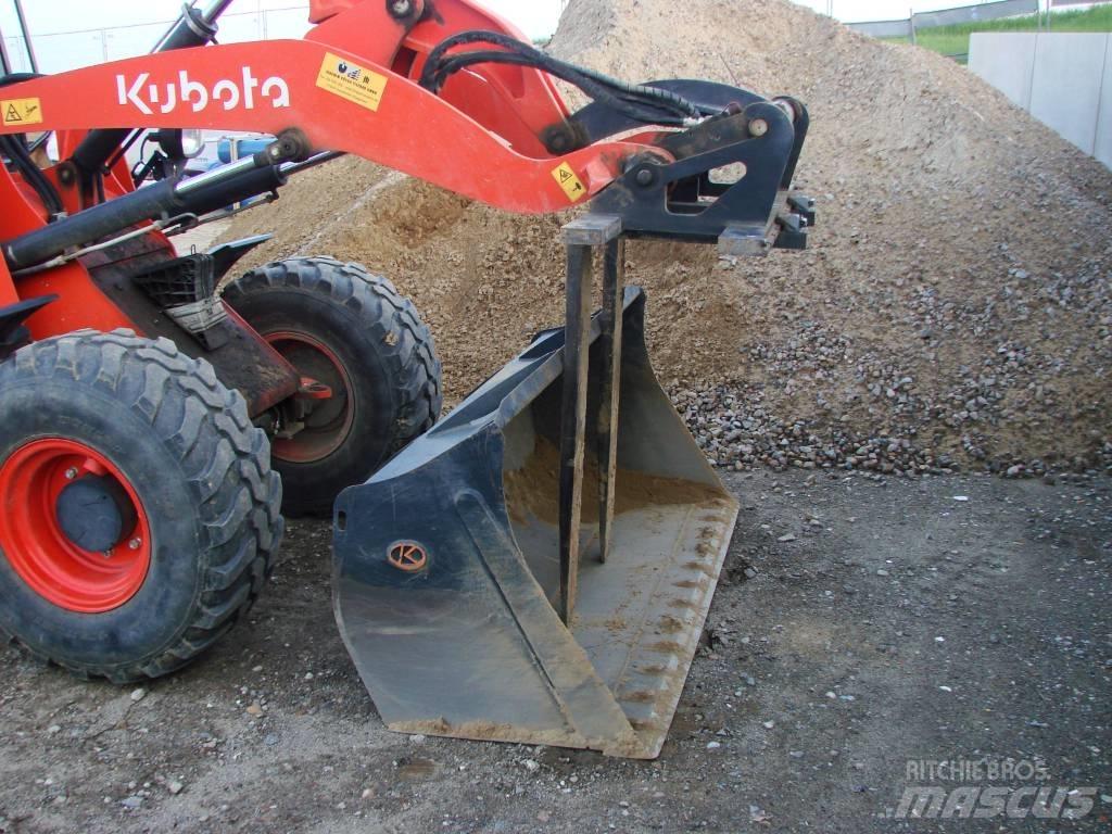 Kubota R 082 Naudoti ratiniai krautuvai