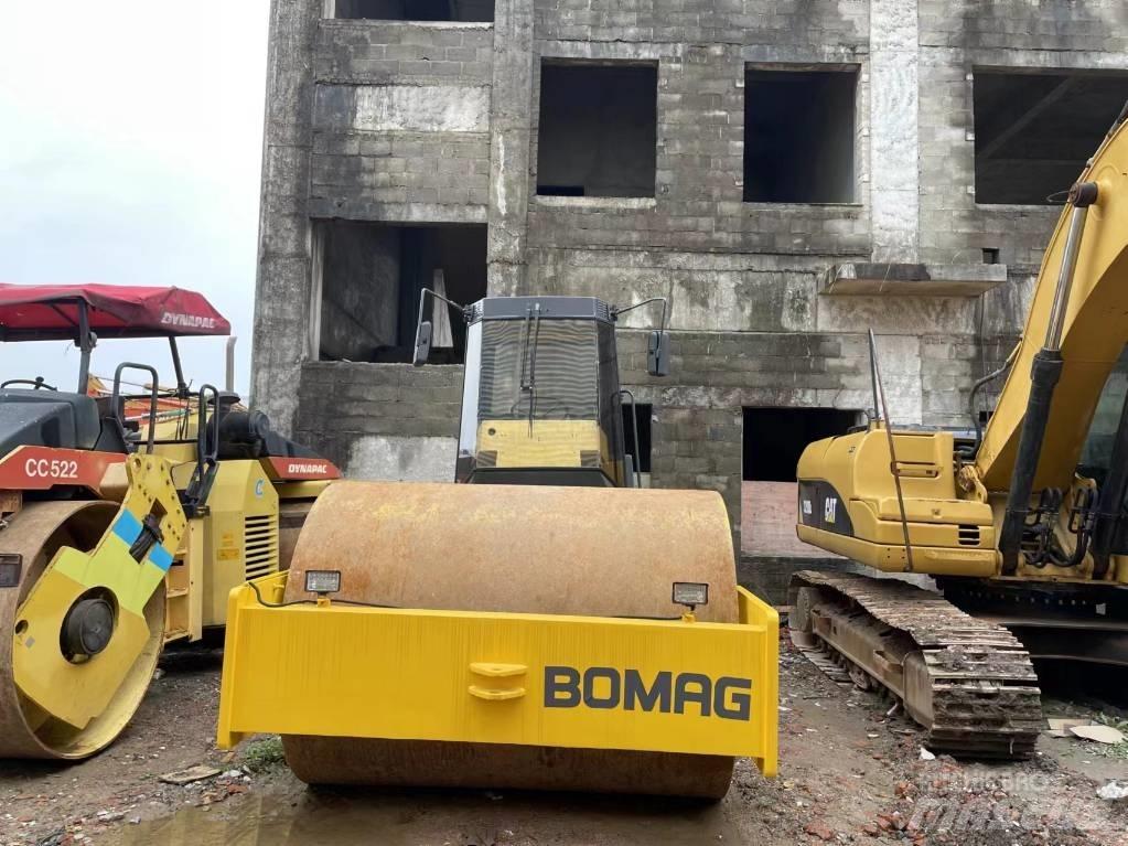 Bomag BW 217 Vieno būgno volai