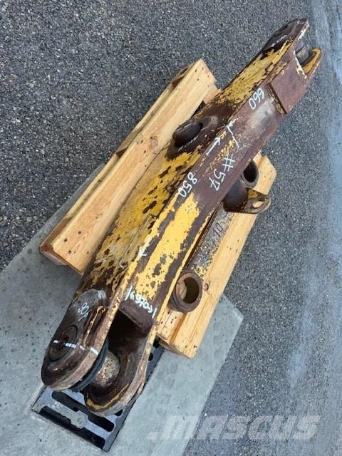 Komatsu BUCKET LINK Kaušai