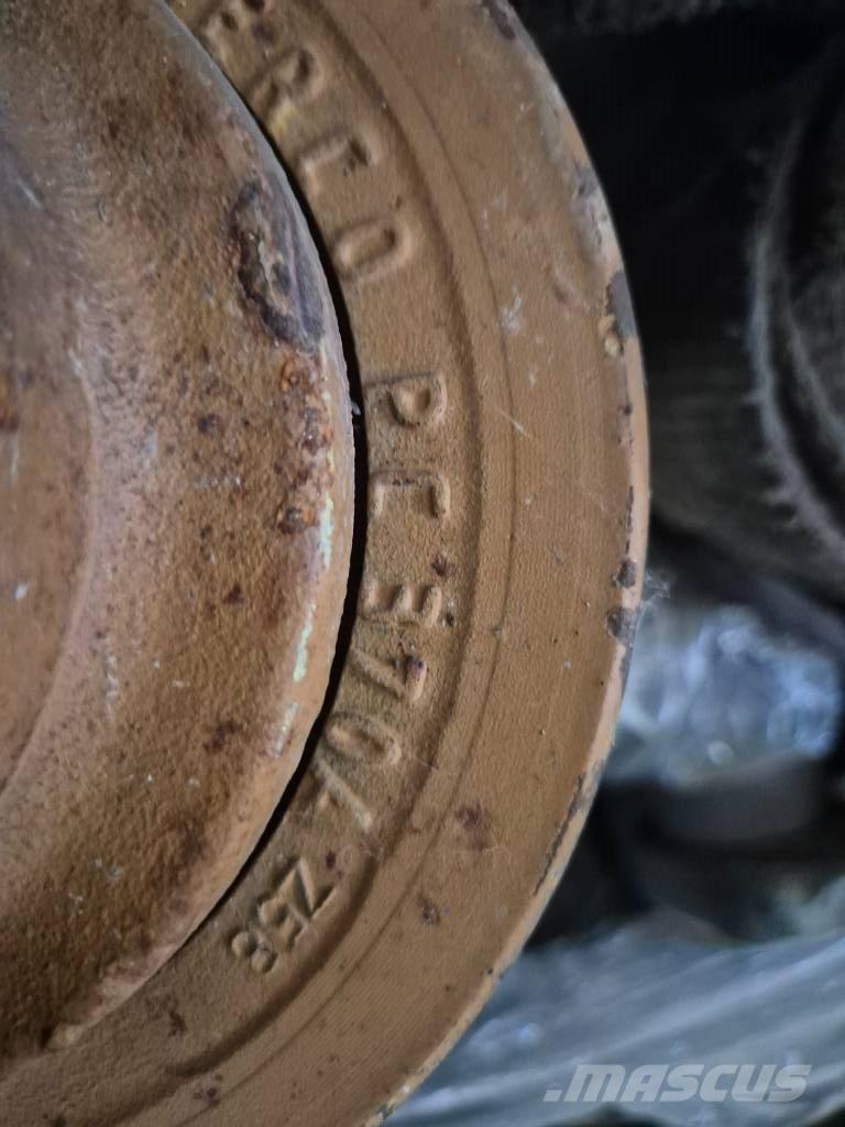 CAT D 6 Vikšrai, grandinės ir važiuoklės