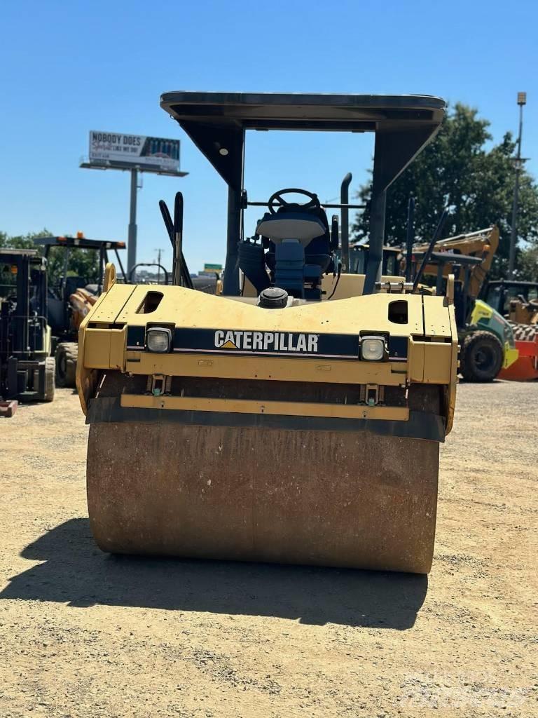 CAT CB 534 DXW Porinių būgnų volai