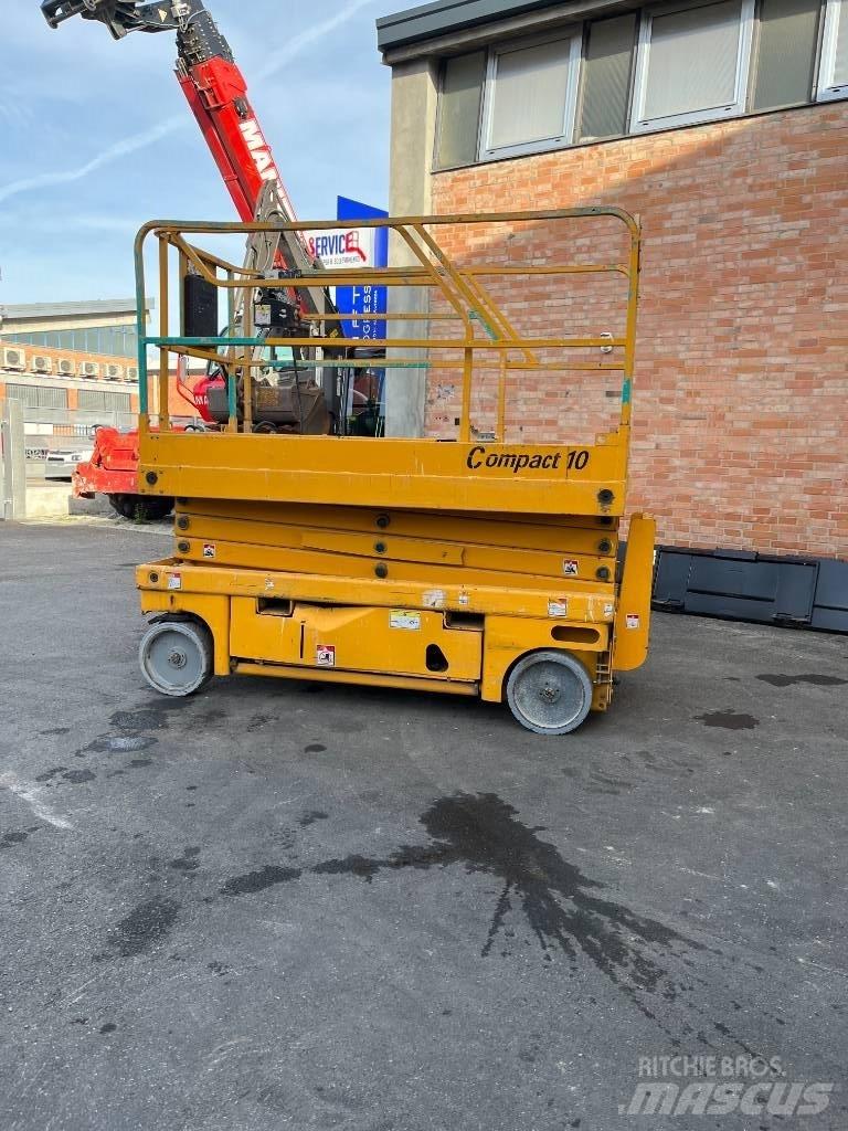 Haulotte Compact 10 Žirkliniai keltuvai