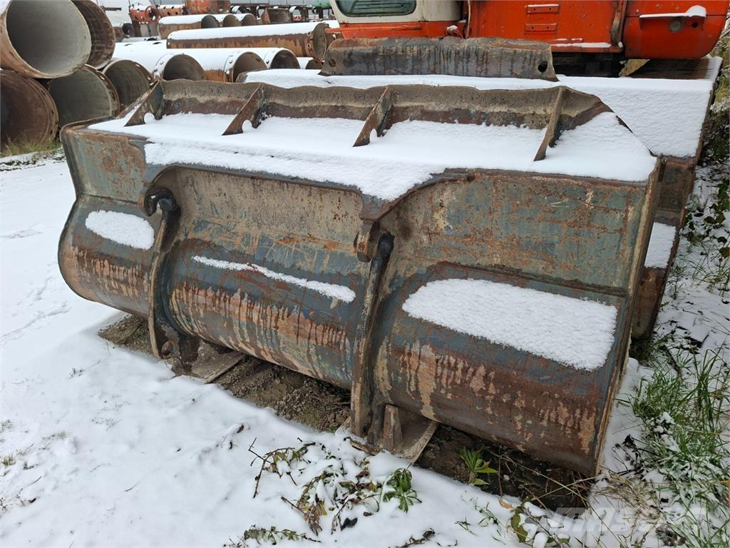 Volvo L70E Statyba - Kita