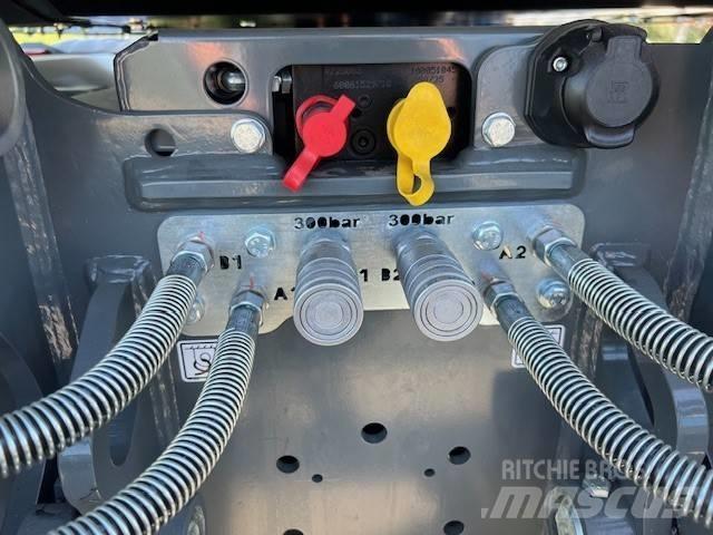 Wacker Neuson EW 100 Ratiniai ekskavatoriai