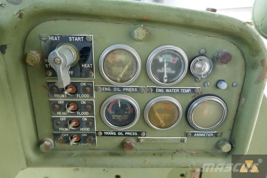 CAT D7F Ex-army Vikšriniai buldozeriai