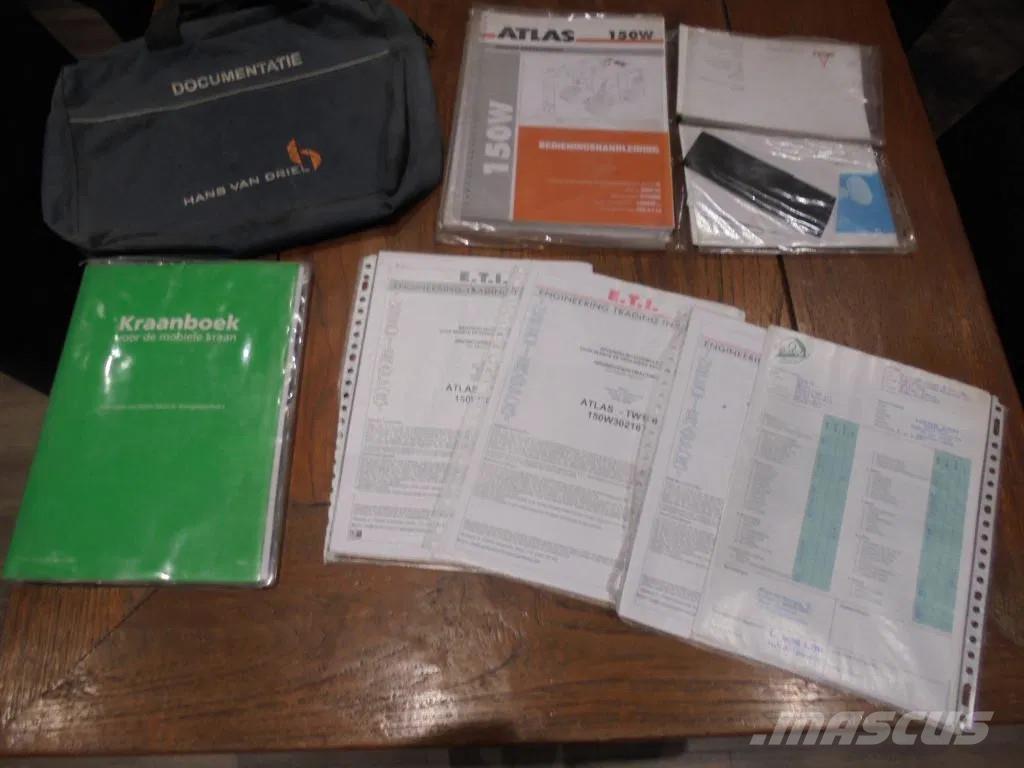 Atlas 150W Ratiniai ekskavatoriai