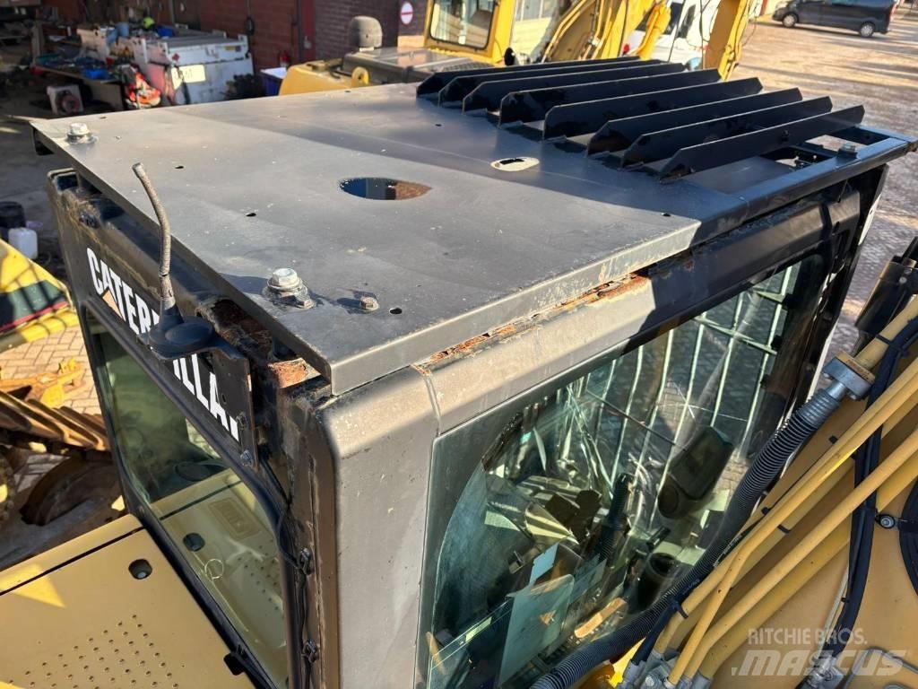 CAT 324 D L Vikšriniai ekskavatoriai