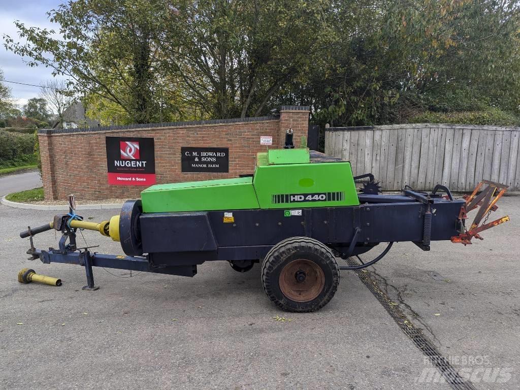 Deutz-Fahr HD 440 Stačiakampių ryšulių presai