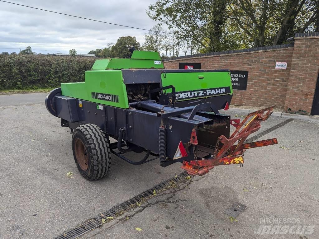 Deutz-Fahr HD 440 Stačiakampių ryšulių presai