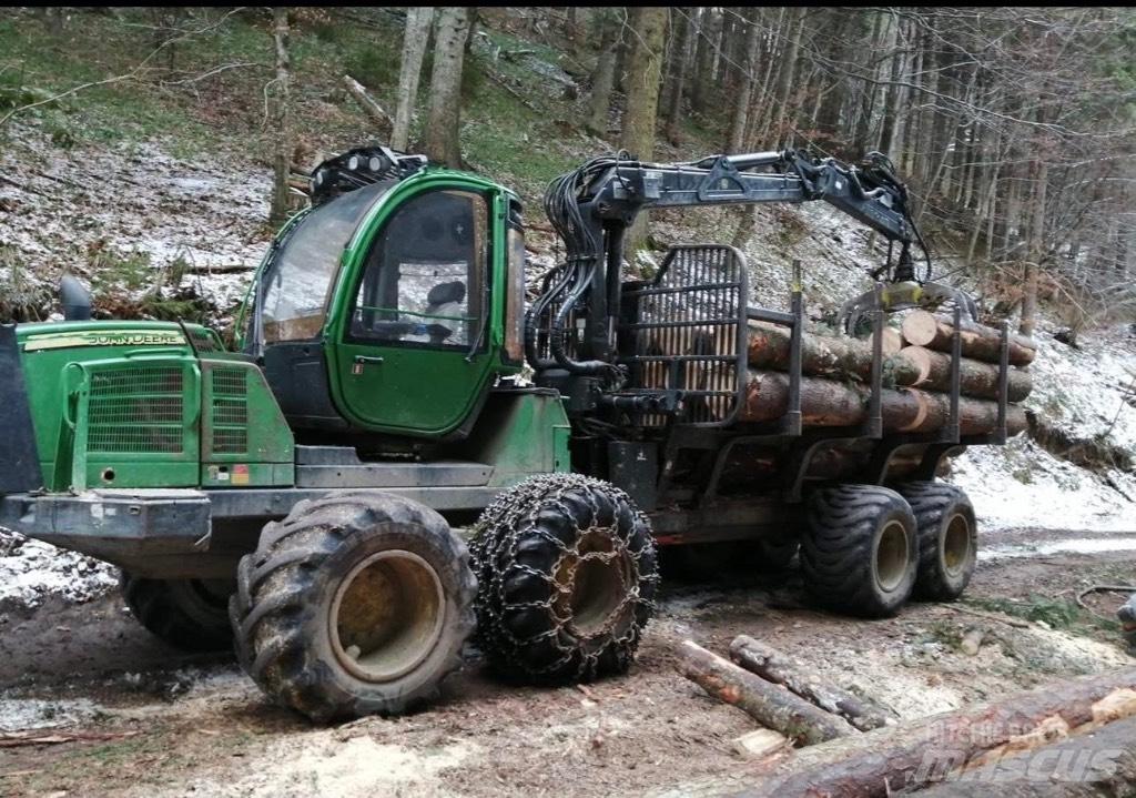 John Deere 1110 E Naudoti miškovežiai (Forvarderiai)