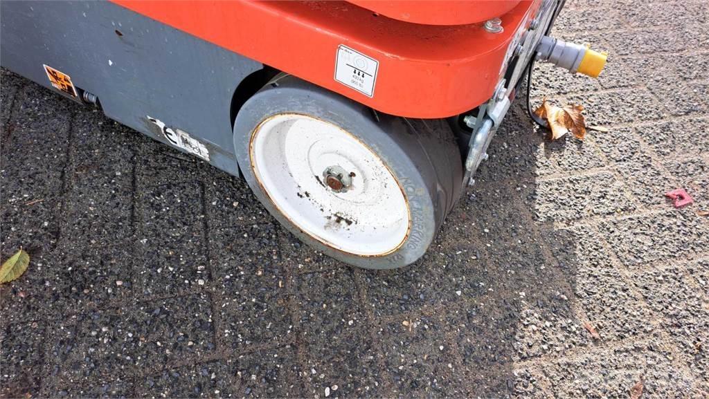 SkyJack SJ16 Kiti keltuvai ir platformos