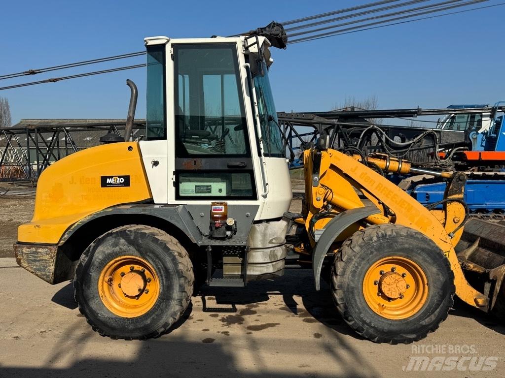 Liebherr L 508 Naudoti ratiniai krautuvai